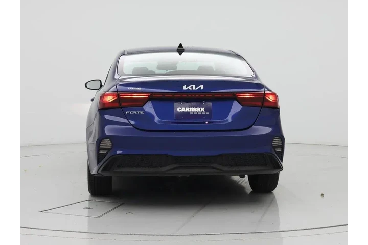 $17998 : Kia Forte 2024 LXS 4dr Sedan image 6