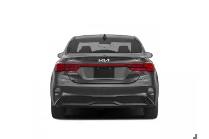 $19900 : Kia Forte 2023 LXS 4dr Sedan image 8