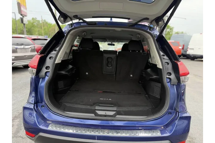 $9995 : 2017 Rogue SV image 8