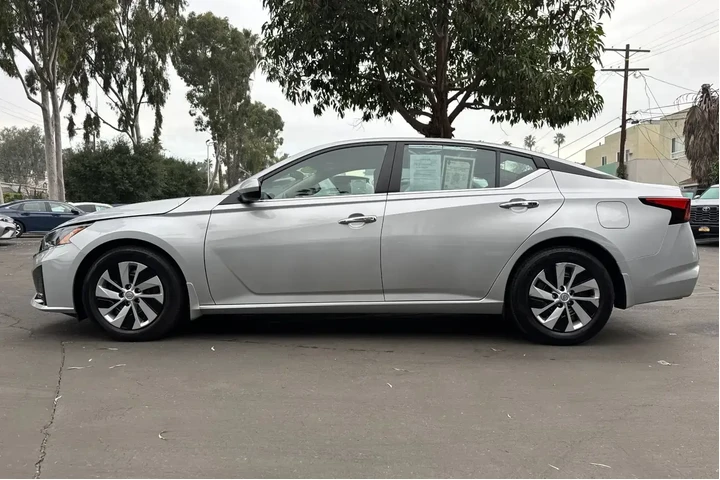 $18999 : Nissan Altima 2023 2.5 S 4dr image 7