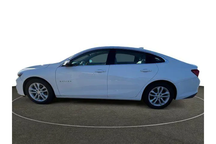 $10499 : Chevrolet Malibu 2016 LT 4dr image 2