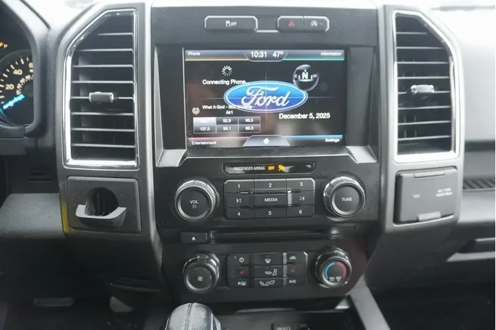 $17888 : Ford F-150 2015 4x2 XLT 4dr image 8