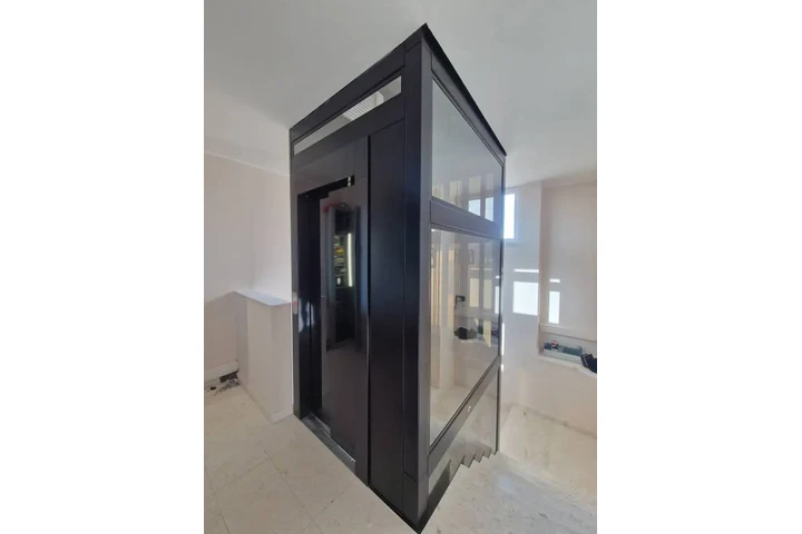 $28000000 : Elevador Accesible: Movilidad image 1