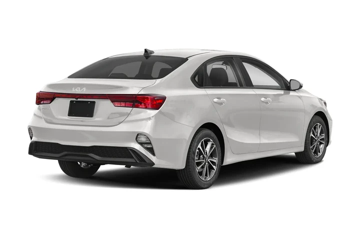 $19500 : 2024 Forte LXS image 2
