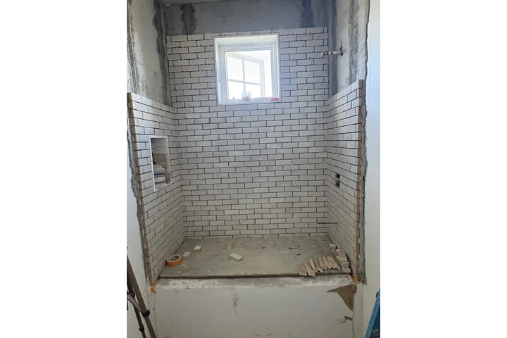 Ceramic and marble tile lnstal image 1