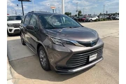 $35491 : Toyota Sienna 2023 LE 8-Pass thumbnail