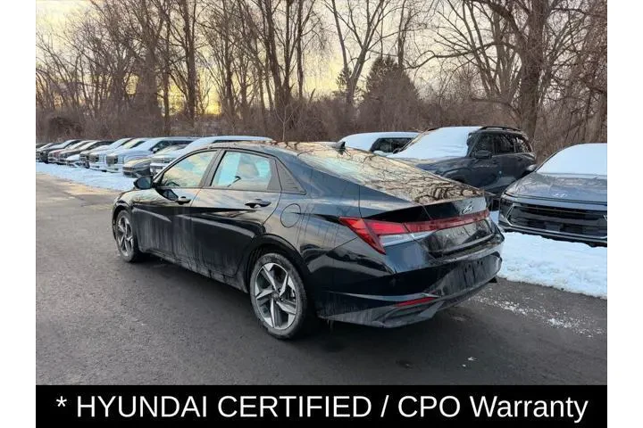 $18850 : Hyundai ELANTRA 2023 SEL 4dr image 5