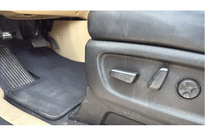 $8367 : Kia Sedona 2015 SX Limited 4 image 8