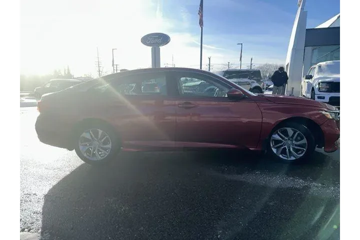 $15900 : Honda Accord 2019 LX 4dr Sed image 6