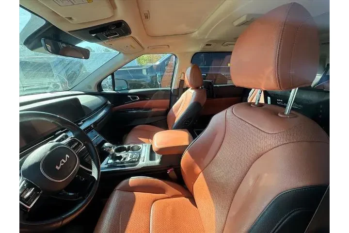 $39386 : Kia Carnival 2024 SX 4dr Min image 8