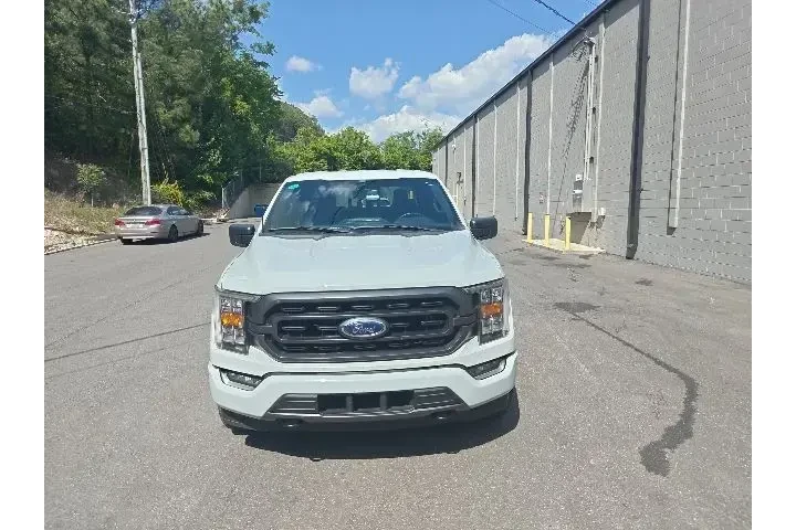 $34990 : Ford F-150 2023 4x4 XL 4dr S image 7