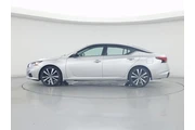 $16998 : Nissan Altima 2020 2.5 SR 4d thumbnail