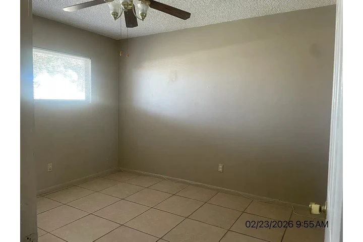 $800 : Home...Fullerton, CA image 3