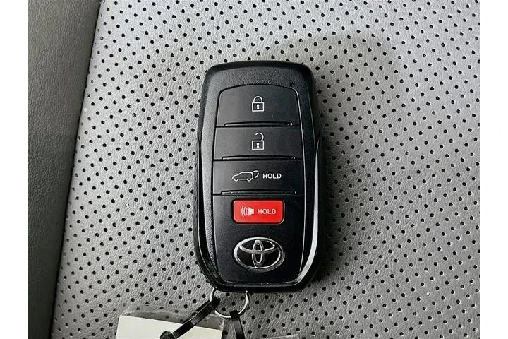 $36975 : Toyota Venza 2023 AWD Limite image 9