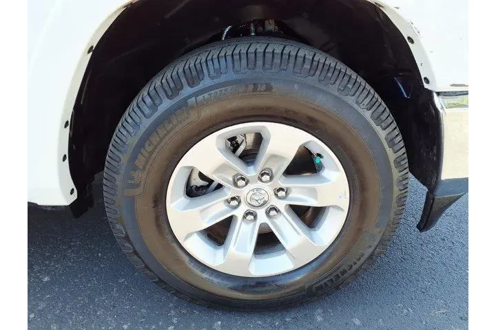 $36529 : Ram 1500 2022 4x4 Laramie 4d image 9