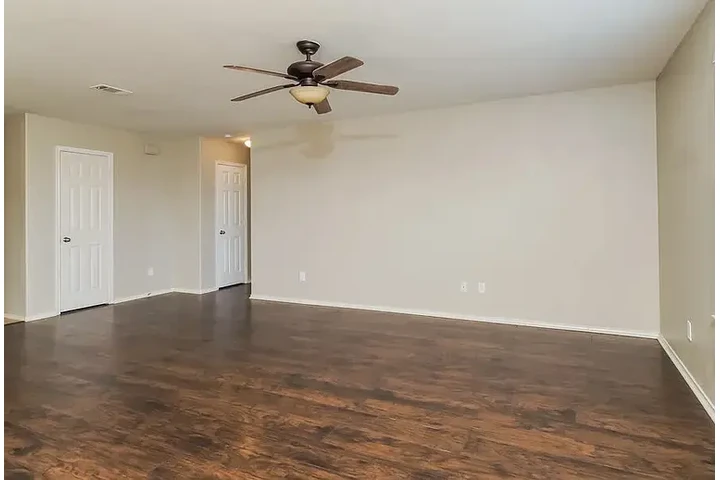 $1200 : HOME FOR RENT IN FORT WORTH TX image 2