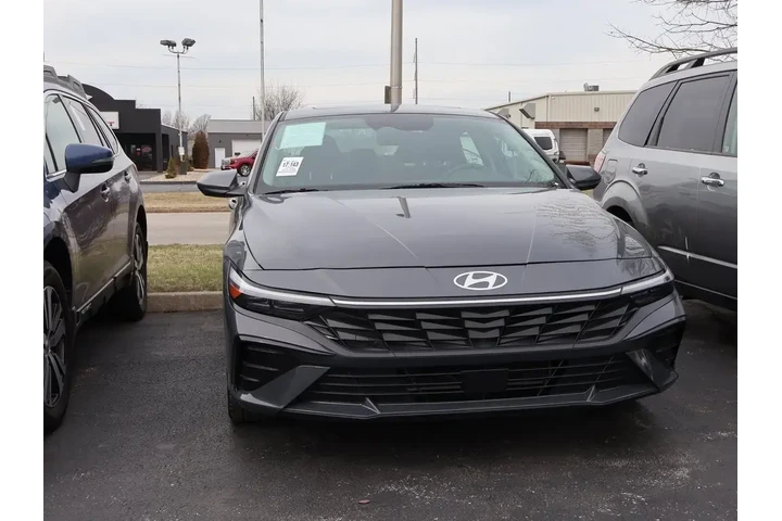 $21548 : Hyundai ELANTRA 2024 SEL 4dr image 3