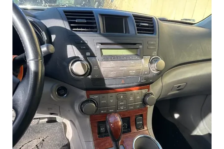 $9000 : Toyota Highlander 2009 Limit image 9