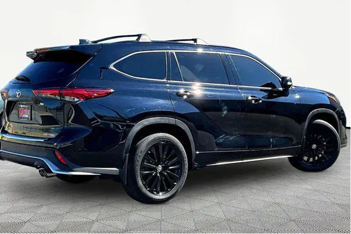 $39987 : Toyota Highlander 2023 AWD X image 5