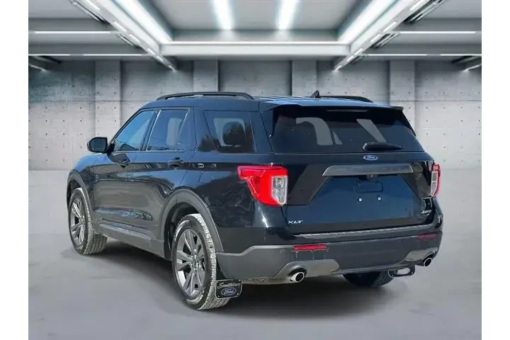 $27944 : Ford Explorer 2023 AWD XLT 4 image 6