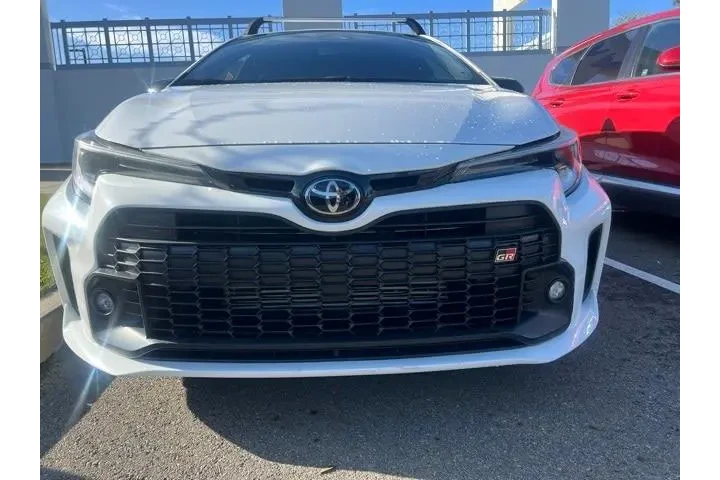 $32725 : Toyota GR Corolla 2024 AWD C image 3
