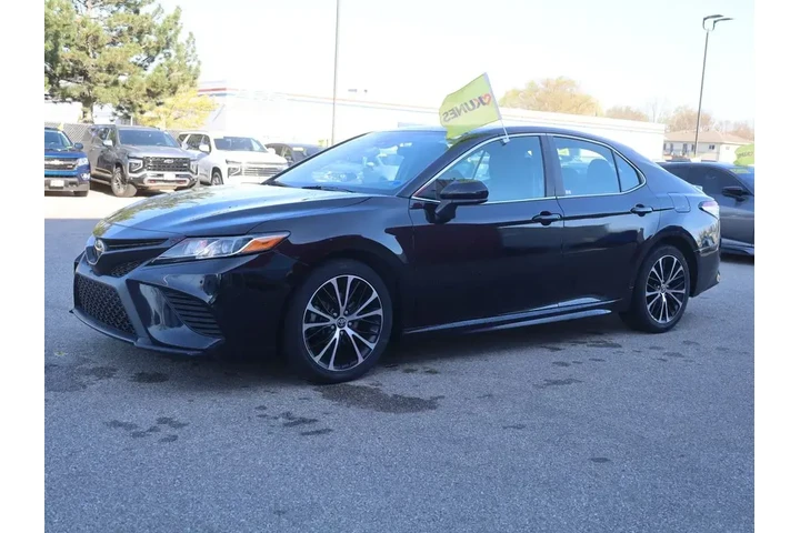$17777 : Toyota Camry 2020 SE 4dr Sed image 4