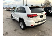 $19980 : 2021 Grand Cherokee Laredo 4x4 thumbnail