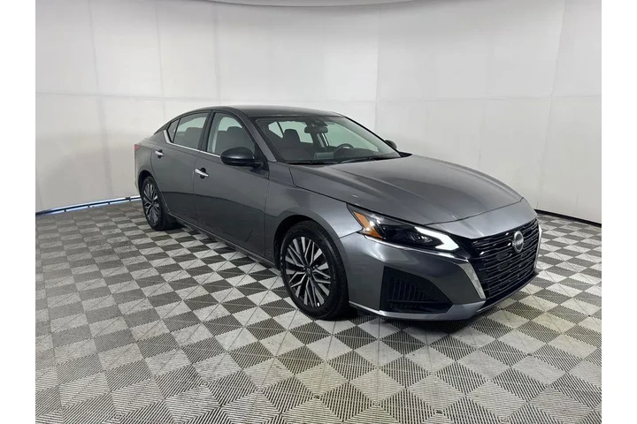 $19420 : Nissan Altima 2025 2.5 SV 4d image 3