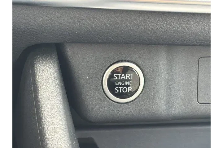 $19417 : Nissan Rogue 2023 SV 4dr Cro image 9