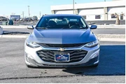 $17288 : Chevrolet Malibu 2023 LT 4dr thumbnail