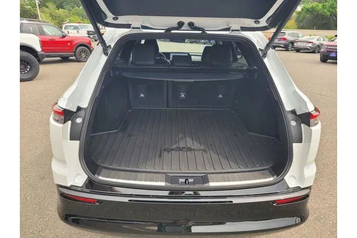 $39920 : Toyota Crown Signia 2025 AWD image 8