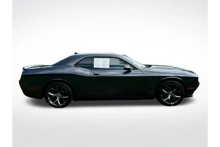 $11798 : Dodge Challenger 2018 SXT 2d image 7