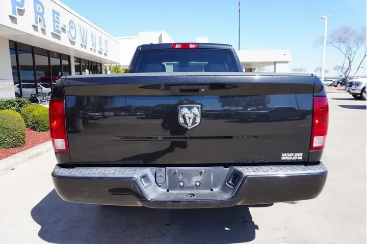 $17388 : Ram 1500 2017 4x2 Express 4d image 5