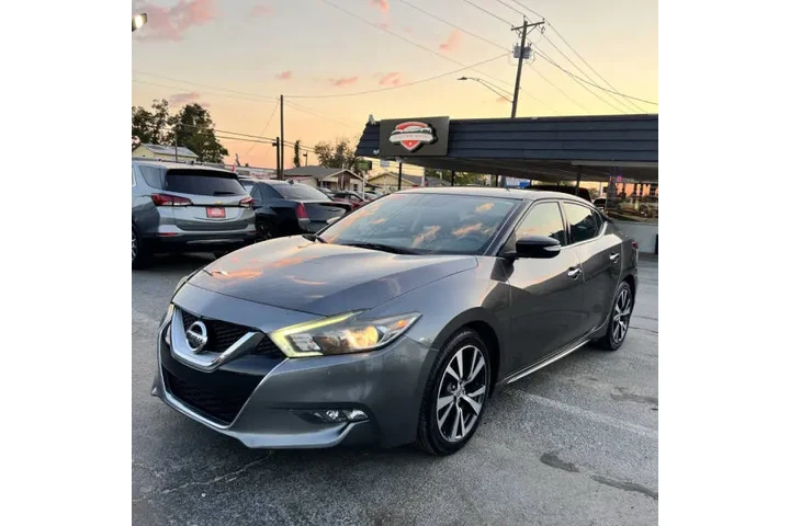 $13495 : 2017 Maxima 3.5 SV image 3