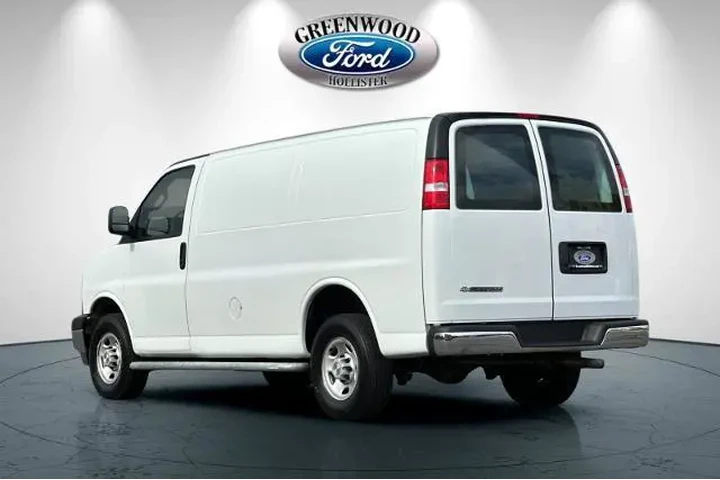 $32991 : Chevrolet Express 2023 2500 image 6