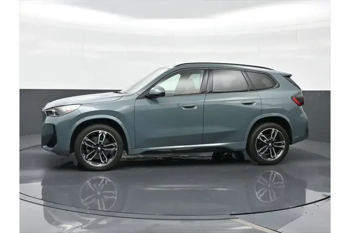 $32291 : BMW X1 2023 AWD xDrive28i 4d image 1