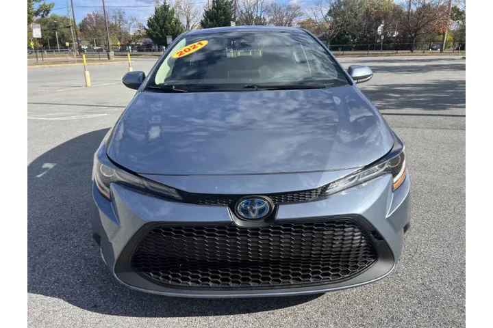 $13900 : 2021 Corolla Hybrid LE image 4
