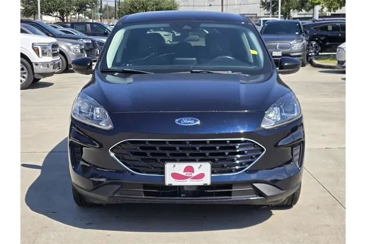 $15976 : Ford Escape 2021 SE 4dr SUV image 2