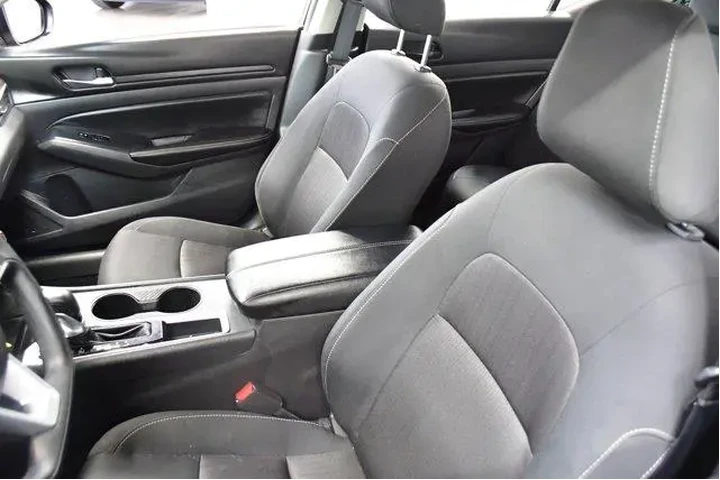$19994 : Nissan Altima 2025 2.5 SV 4d image 9