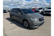 $21247 : Chrysler Pacifica Hybrid 202 thumbnail