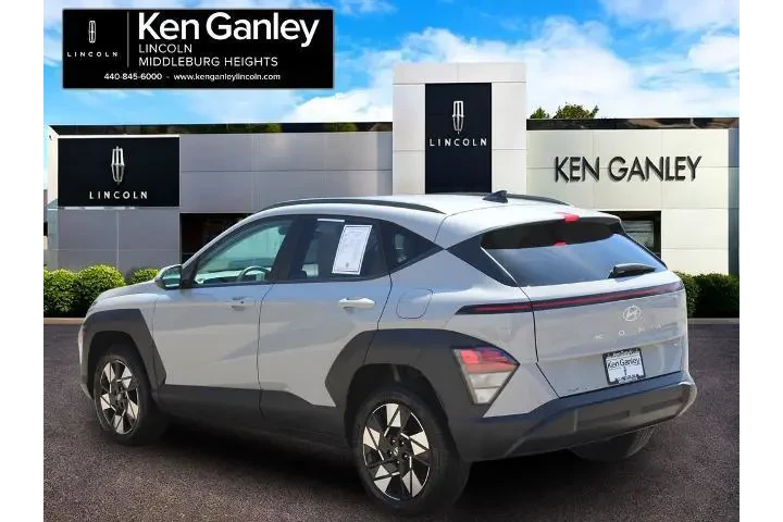 $23998 : Hyundai KONA 2024 AWD SEL 4d image 5