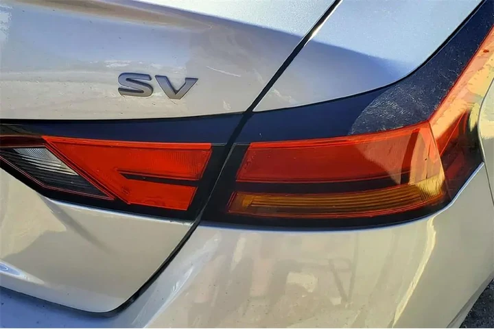 $23580 : Nissan Altima 2024 2.5 SV 4d image 5