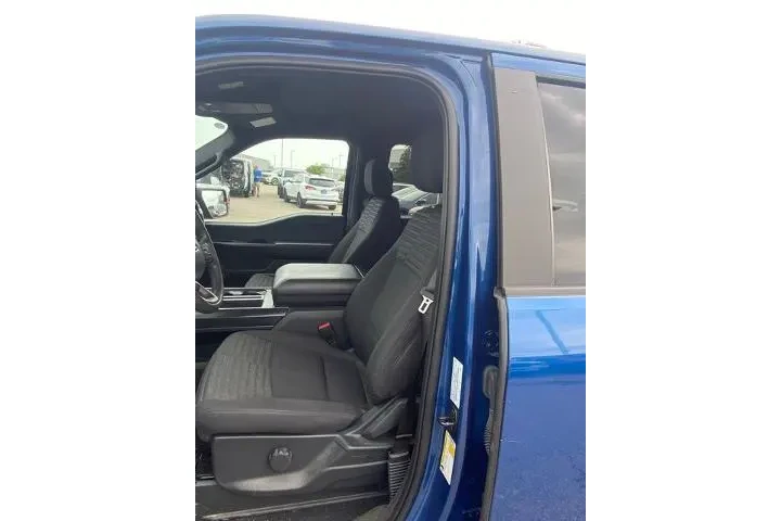 $39005 : Ford F-150 2023 4x4 XL 4dr S image 5