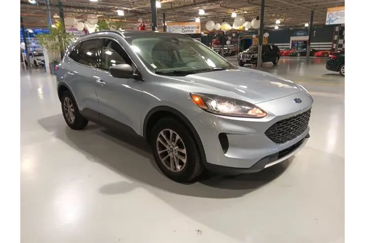 $20000 : Ford Escape 2022 AWD SE 4dr image 4