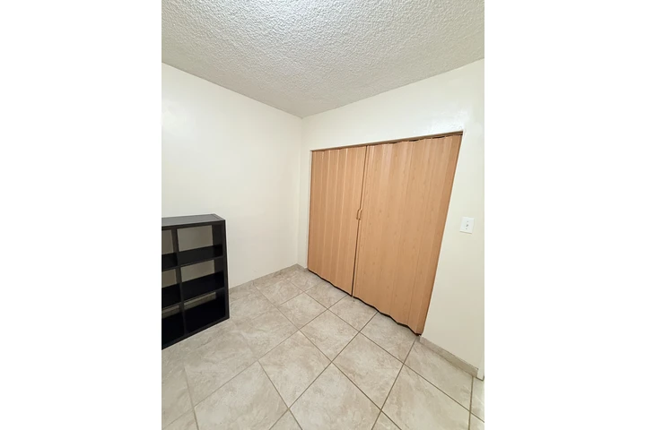 $1100 : Rento cuarto en Lynwood image 2