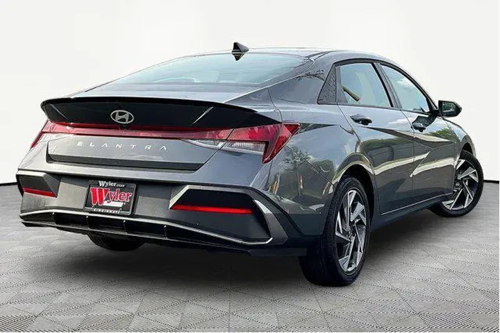 $21709 : Hyundai ELANTRA 2025 SEL Spo image 6