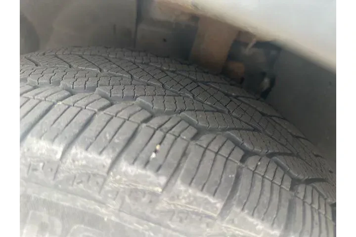 $11421 : Ford Escape 2018 AWD SE 4dr image 9