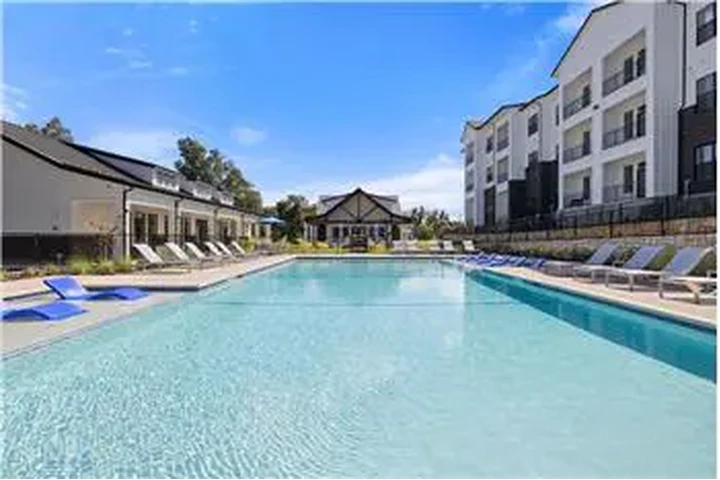 $2298 : Rental property with 2 bedro image 1