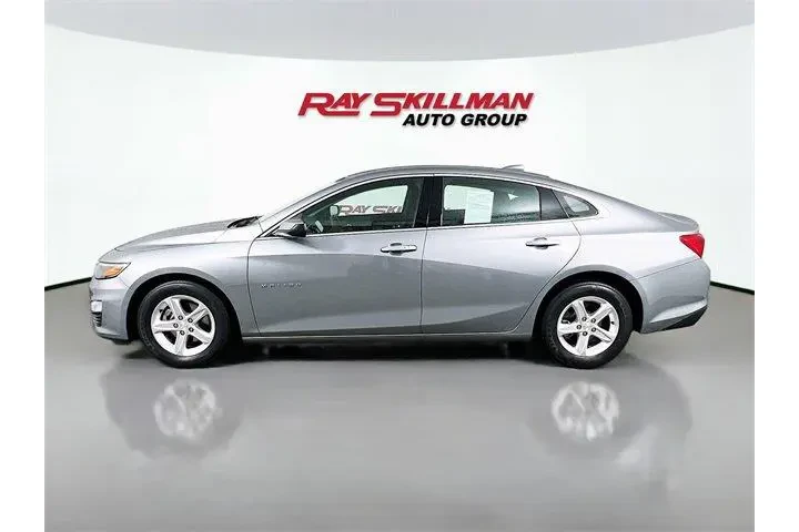 $21975 : Chevrolet Malibu 2024 LT 4dr image 4