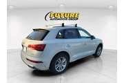 $24997 : Audi Q5 2022 AWD quattro S l thumbnail